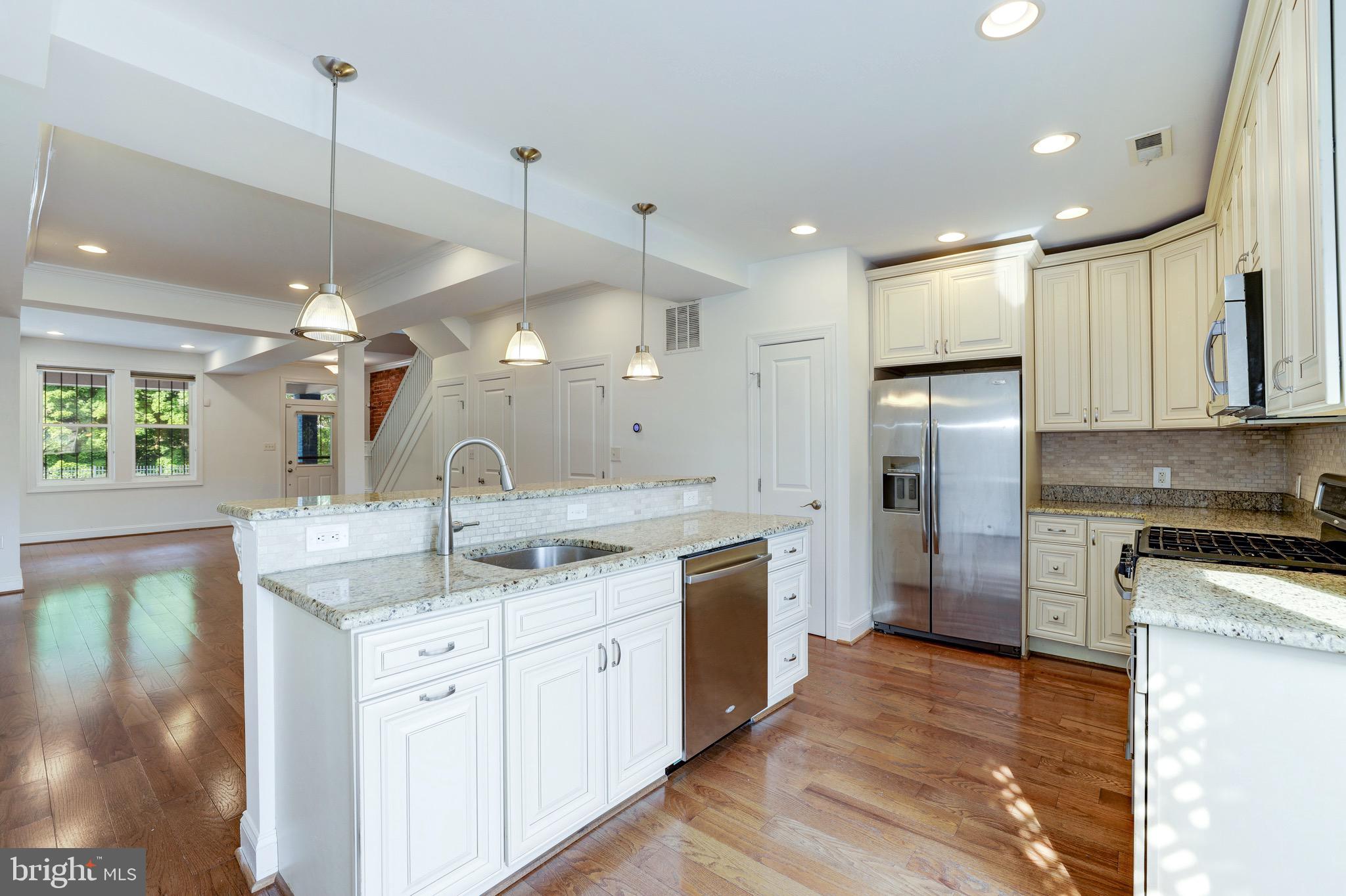 831 Florida Avenue Northeast Washington, DC 20002 - Photo 11 of 42