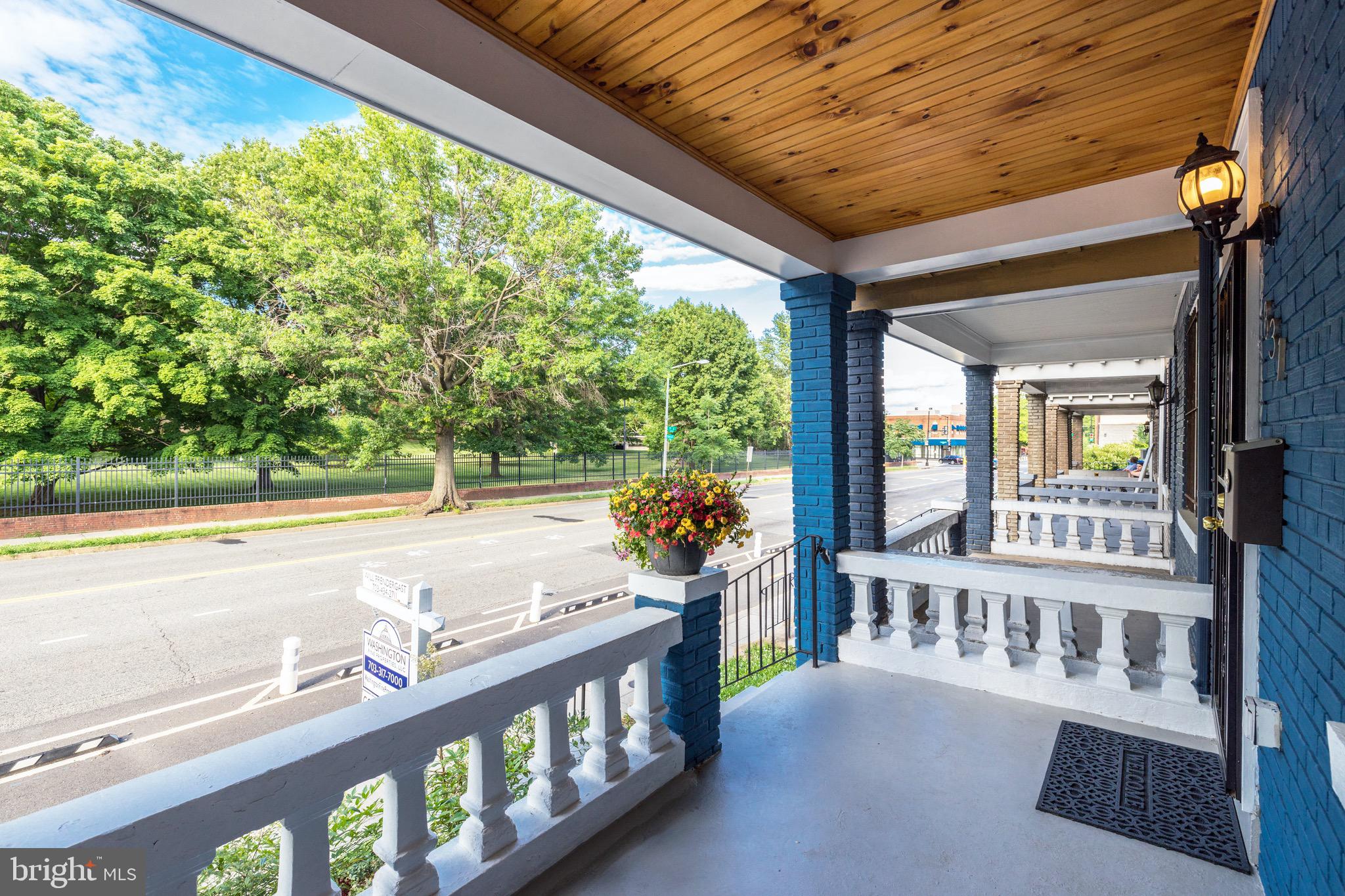 831 Florida Avenue Northeast Washington, DC 20002 - Photo 3 of 42