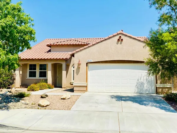 $2,799 | 3621 West Ave J-10, Lancaster, CA 93536