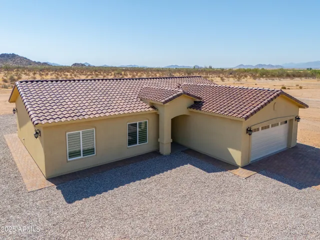 $424,900 | 158 North Pettoshas Drive, Maricopa, AZ 85139