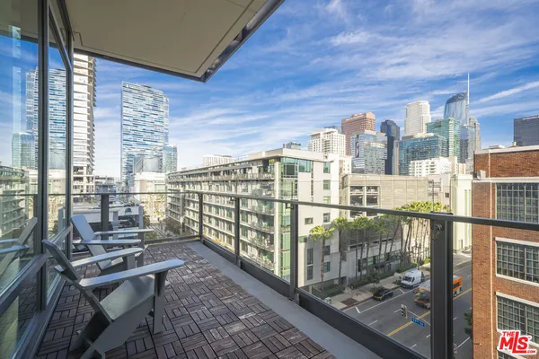$1,249,000 | 1100 South Hope Street, Unit 716, Los Angeles, CA 90015
