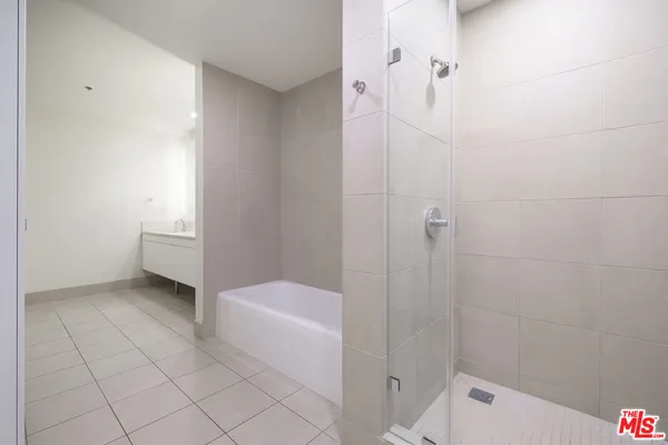 $1,249,000 | 1100 South Hope Street, Unit 716, Los Angeles, CA 90015