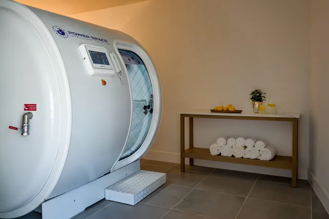 $17,500 | 3100 North Ocean Drive, Unit H1804, Singer Island, FL 33404