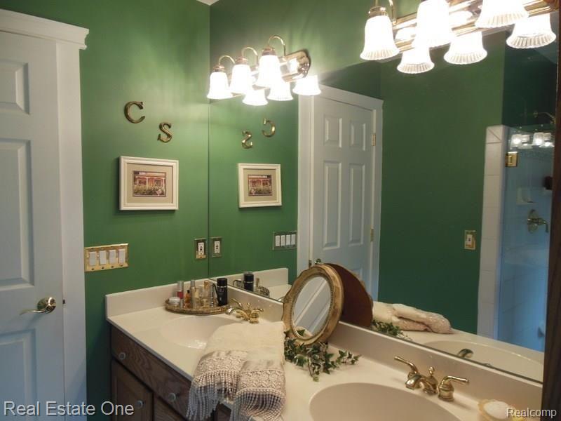 10155 Roberts Road Gregory, MI 48137 - Photo 33 of 89 Master bath with double bowl sinks