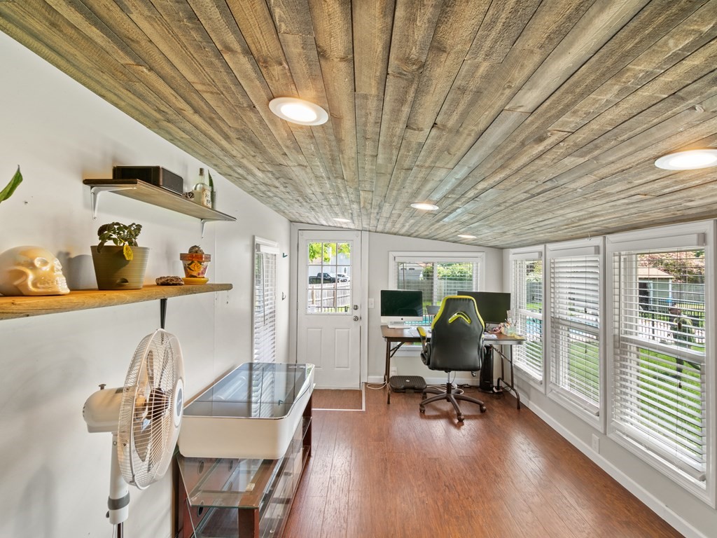 13 Barn Road Agawam, MA 01001 - Photo 17 of 30 Gallery Image 17