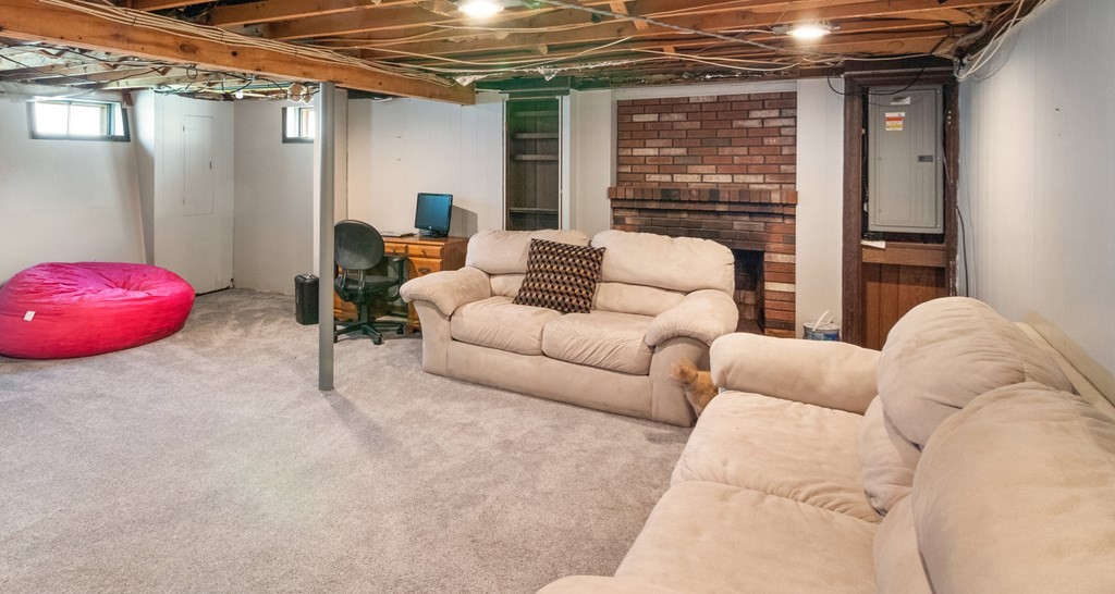 13 Barn Road Agawam, MA 01001 - Photo 27 of 30 Gallery Image 27