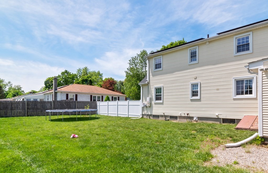 13 Barn Road Agawam, MA 01001 - Photo 5 of 30 Gallery Image 5