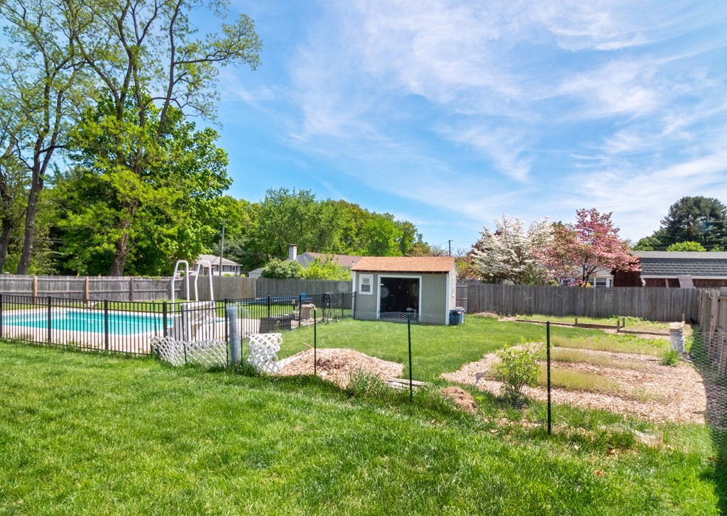 13 Barn Road Agawam, MA 01001 - Photo 7 of 30 Gallery Image 7