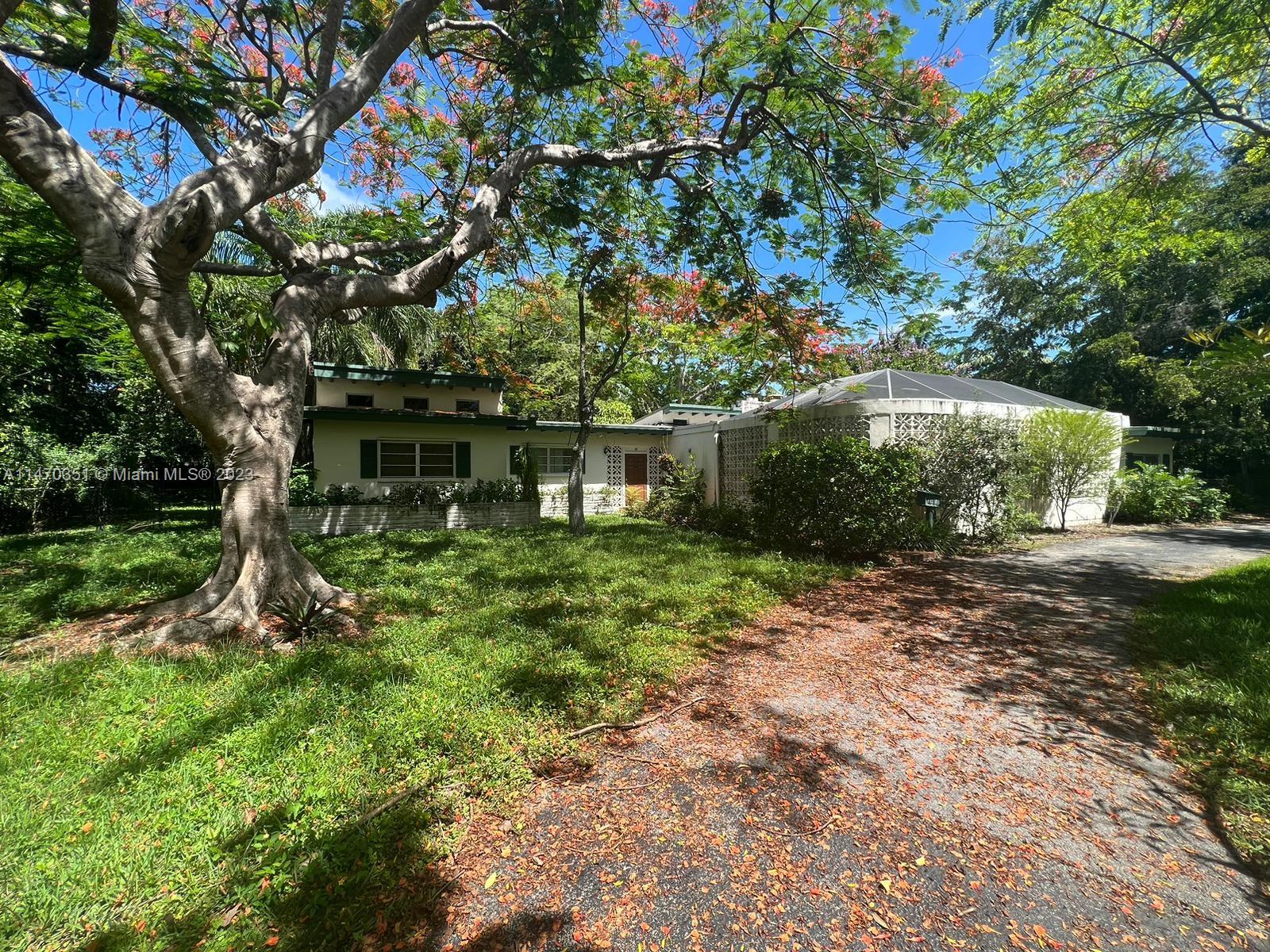 11550 Southwest 80th Road Pinecrest, FL 33156 - Photo 1 of 6 Gallery Image 1