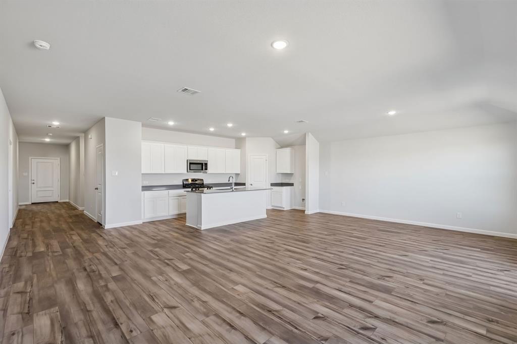 3745 Prairie Chapel Road Royse City, TX 75189 - Photo 8 of 23 Representative (11)