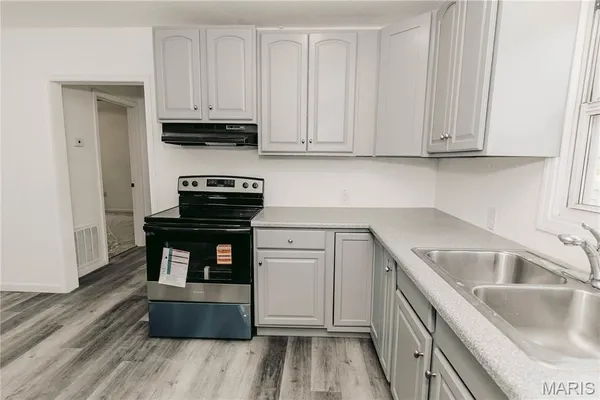 $143,000 | 308 West 5th Street, Dixon, MO 65459