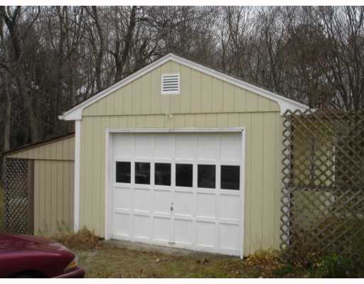 5 Wetherbee Road Foster, RI 02825 - Photo 3 of 10 Parking Lot/Garage.