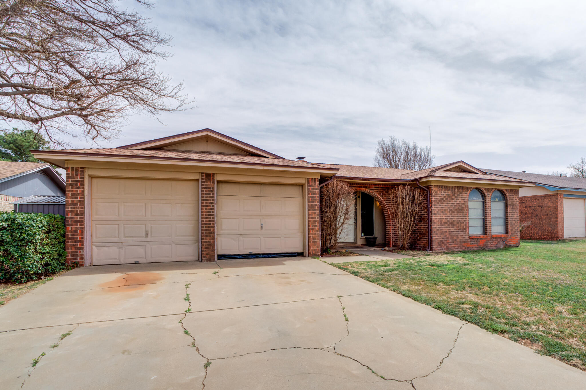 7805 Avenue V Lubbock, TX 79423 - Photo 2 of 37 DSC00560_1_2
