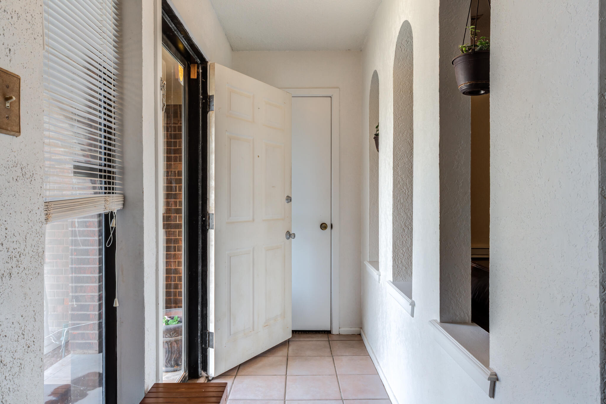 7805 Avenue V Lubbock, TX 79423 - Photo 4 of 37 DSC00452_3_4