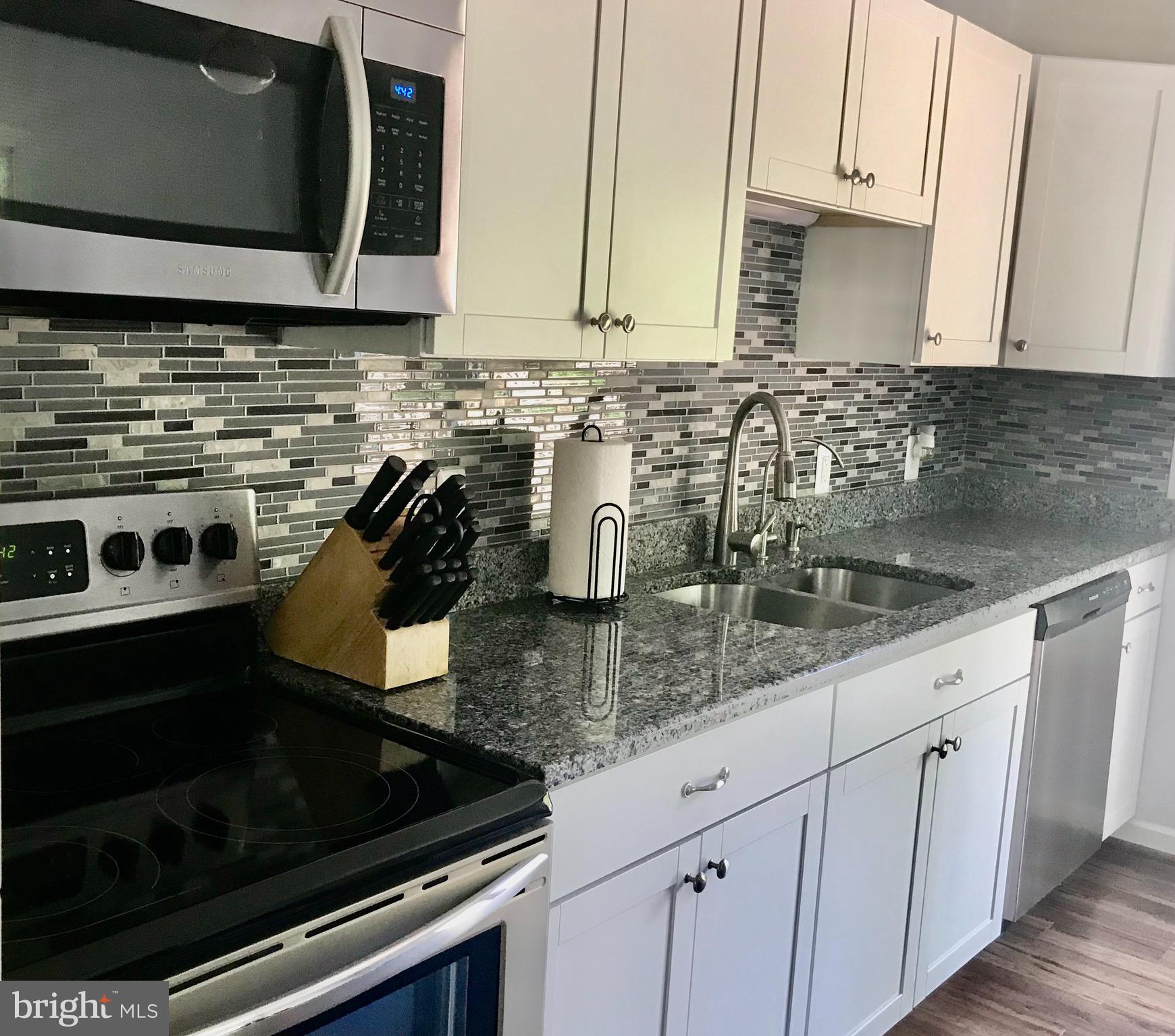 998 Shore Acres Road Arnold, MD 21012 - Photo 12 of 21 BEAUTIFUL BRAND NEW KITCHEN
