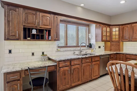 $950,000 | 11824 Welters Way, Eden Prairie, MN 55347