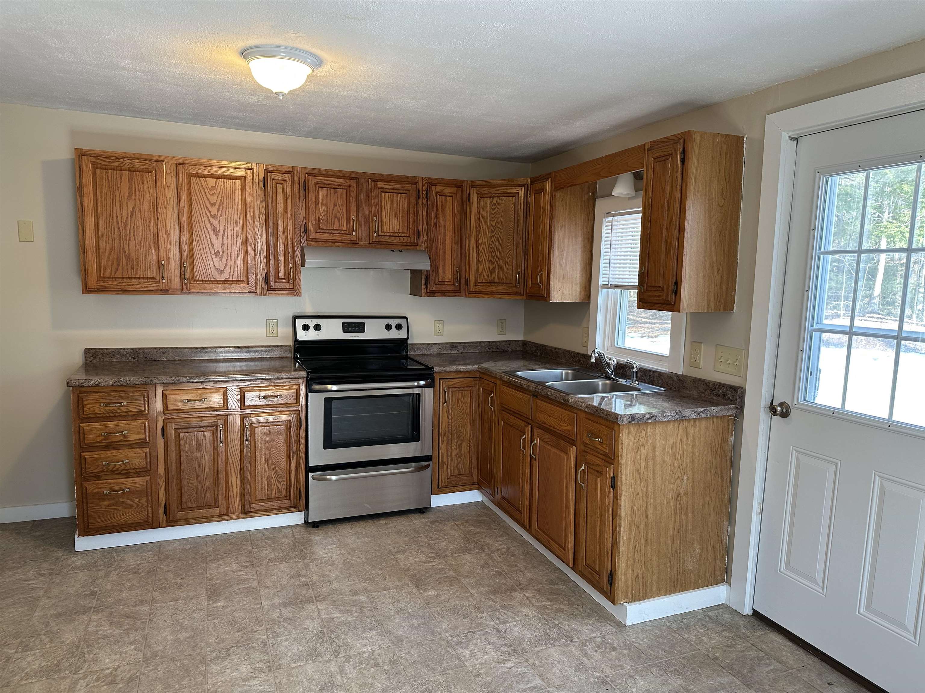 6 Mark Street Jaffrey, NH 03452 - Photo 5 of 13