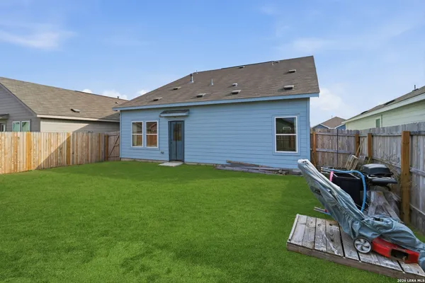 $2,000 | 7727 Yeti, San Antonio, TX 78227