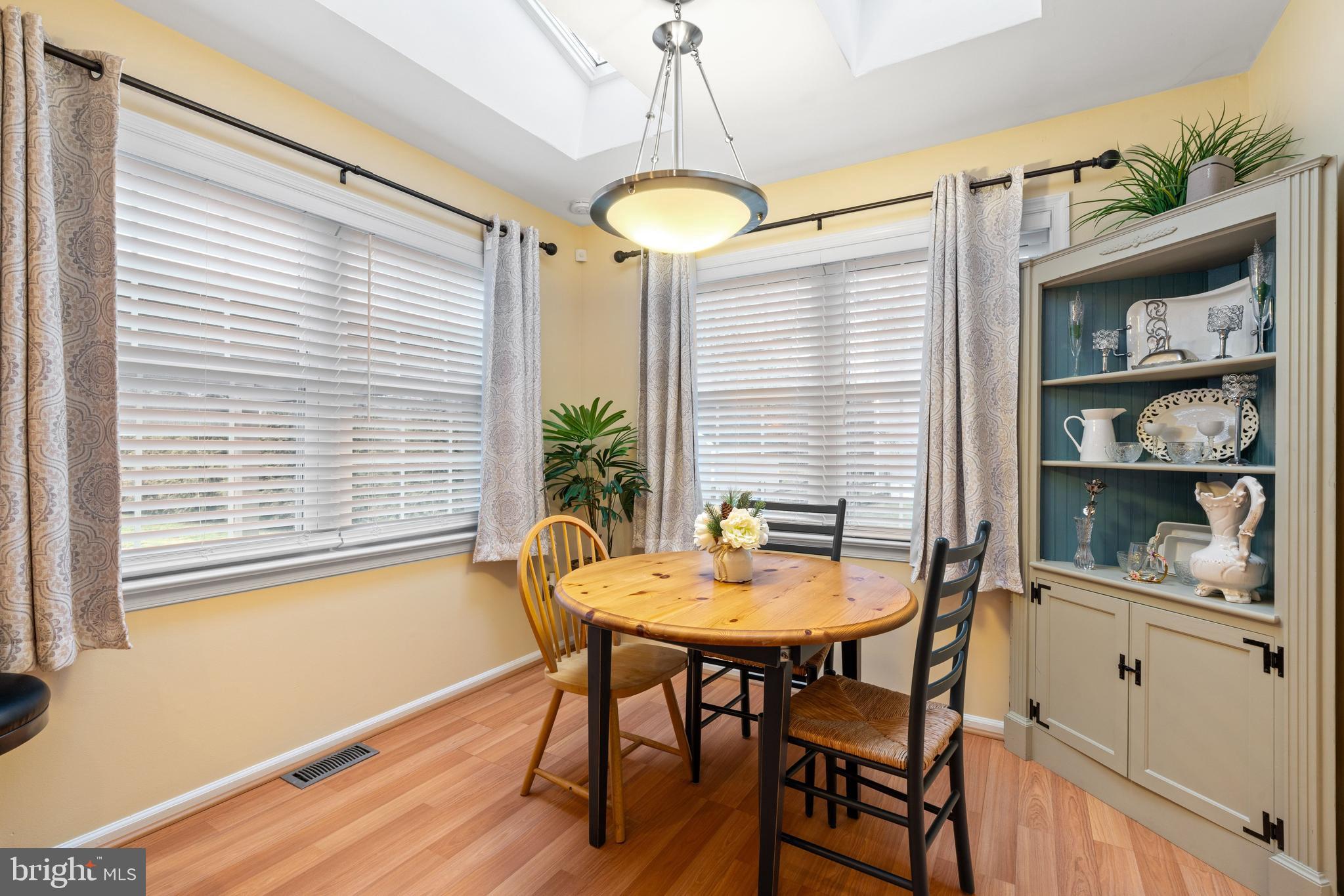 40 Beaver Run Road Downingtown, PA 19335 - Photo 17 of 49 Kitchen Table Area