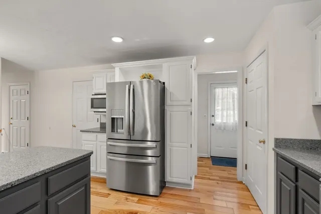 $1,279,000 | 15 Penobscot Drive, Natick, MA 01760