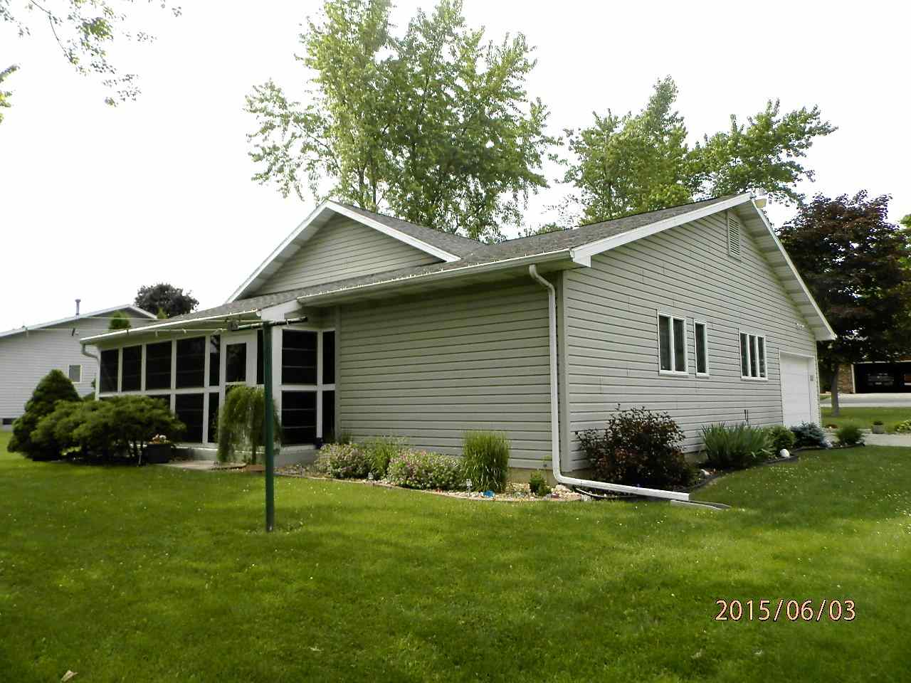 706 Spring Street Fremont, IN 46737 - Photo 5 of 30