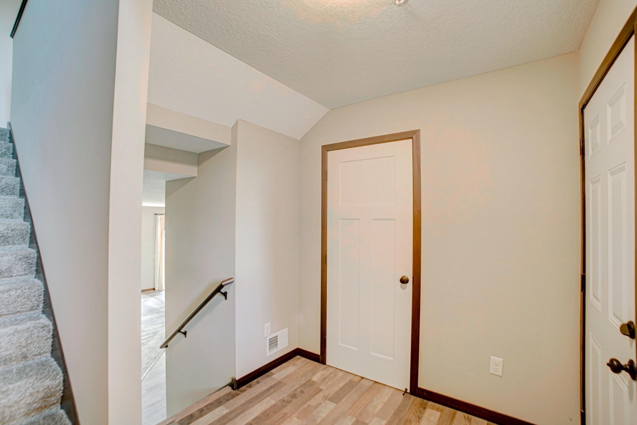 2674 County Rd H2 Mounds View, MN 55112 - Photo 5 of 44