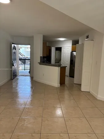 $2,250 | 6276 Northwest 186th Street, Unit 204, Hialeah, FL 33015