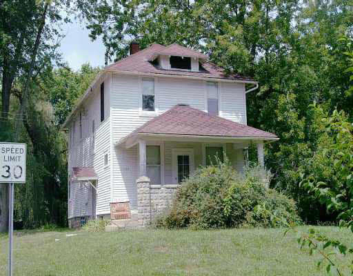 1107 East Paulding Road Fort Wayne, IN 46806 - Photo 1 of 1