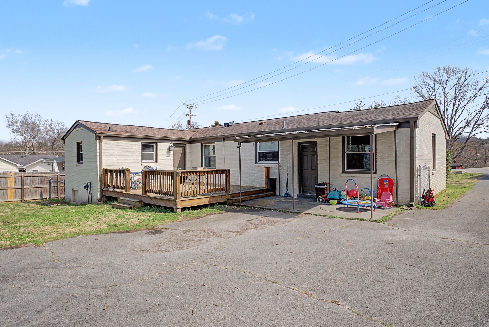 820 Allen Road Nashville, TN 37214 - Photo 27 of 28 a view of a house with porch and garden