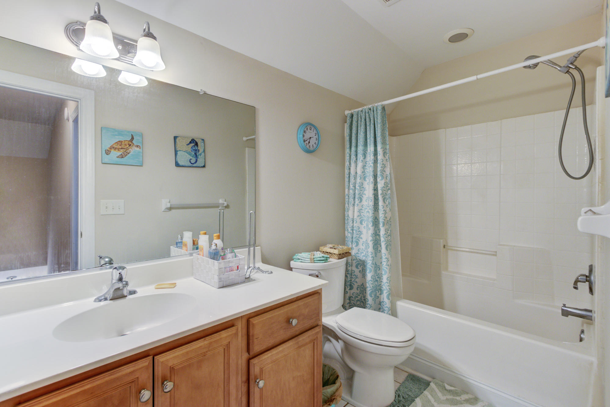 112 Walden Ridge Way Summerville, SC 29485 - Photo 16 of 20 Full bath upstairs