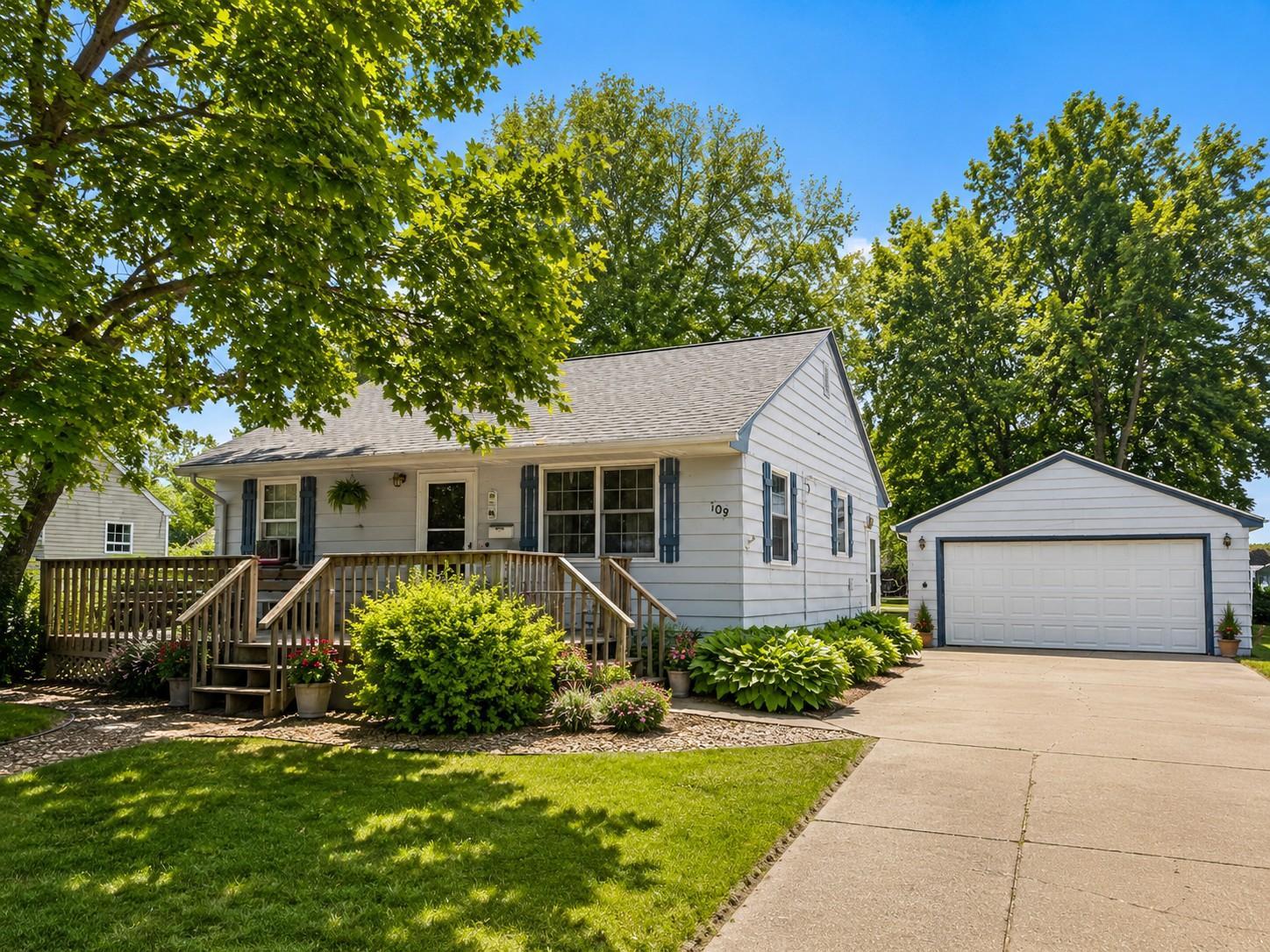 709 Mountain Lake Road Mountain Lake, MN 56159 - Photo 1 of 13
