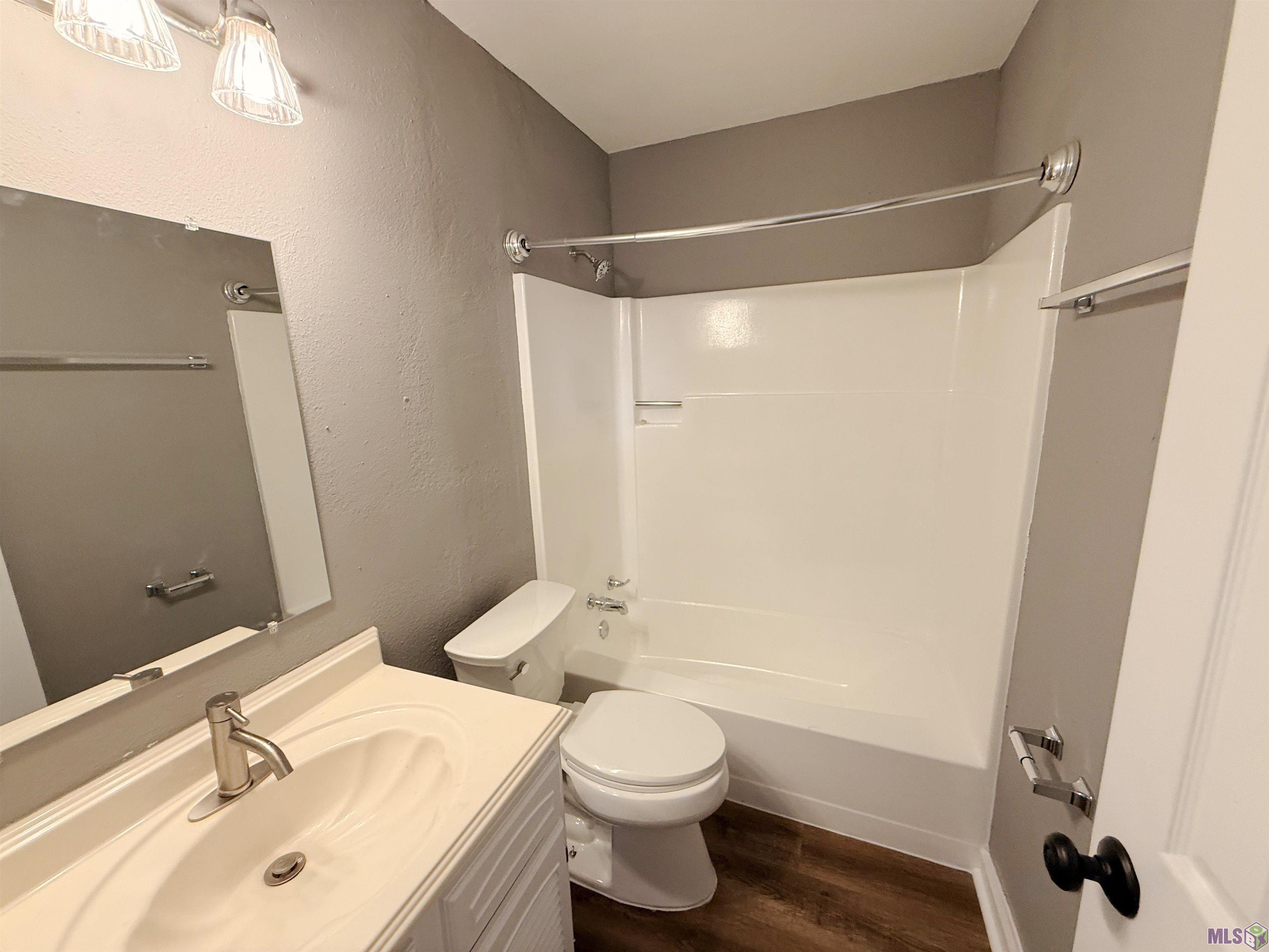 314 Lark Drive Lockport, LA 70374 - Photo 17 of 17 Primary Bath