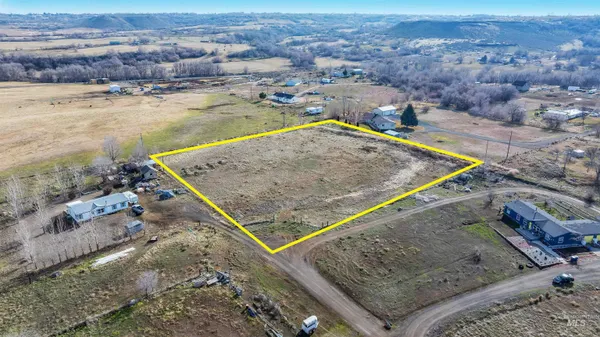 $110,000 | 1221 East 4356 Street, Buhl, ID 83316