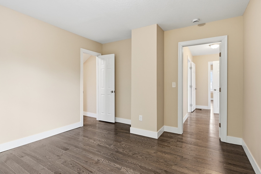 53 Devens Street Springfield, MA 01151 - Photo 24 of 40