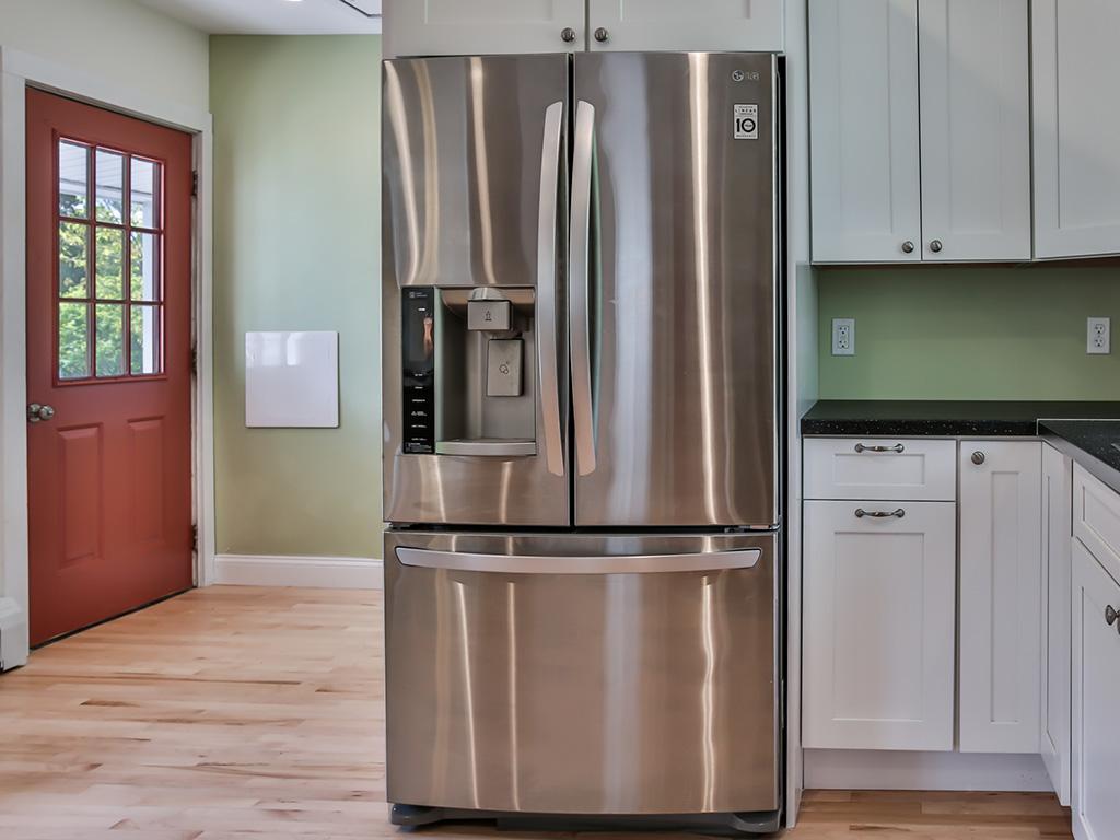 110 Maple Street Wilton, NH 03086 - Photo 6 of 36