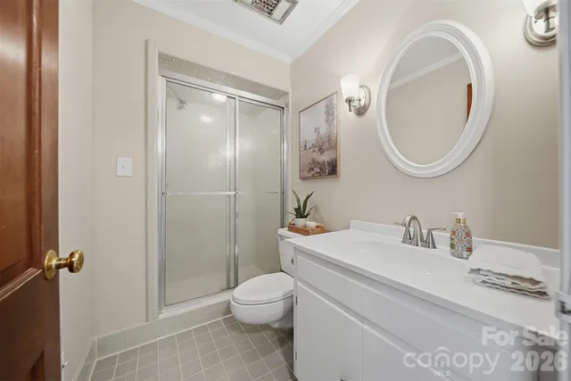 $549,000 | 4041 4th St Court Northwest, Hickory, NC 28601