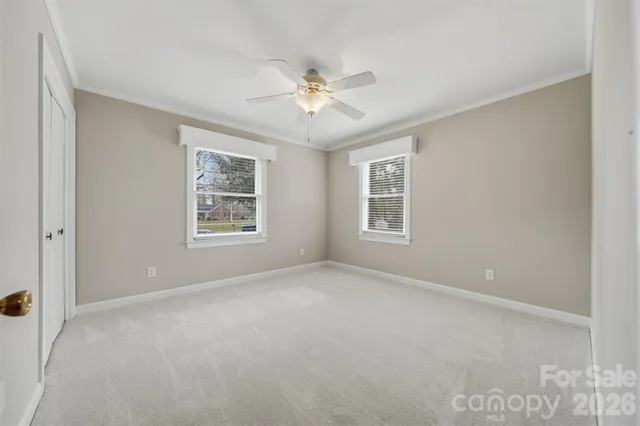 $549,000 | 4041 4th St Court Northwest, Hickory, NC 28601