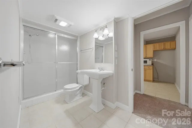 $549,000 | 4041 4th St Court Northwest, Hickory, NC 28601