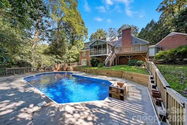 $549,000 | 4041 4th St Court Northwest, Hickory, NC 28601