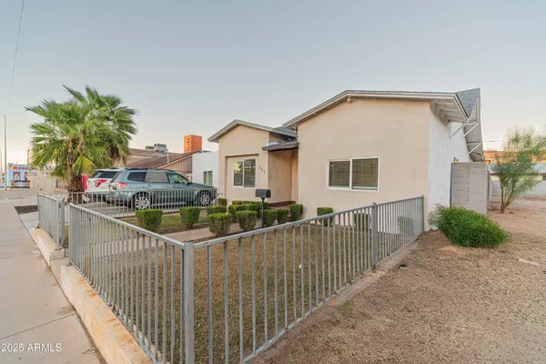 $1,549 | 337 North 15th Avenue, Unit A, Phoenix, AZ 85007