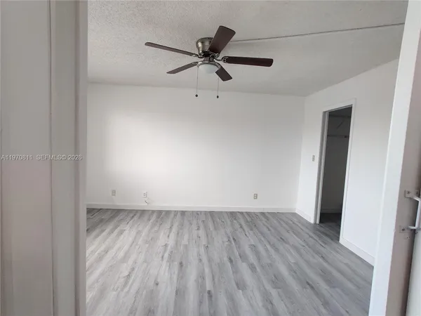 $2,200 | 17000 Northwest 67th Avenue, Unit 417, Hialeah, FL 33015