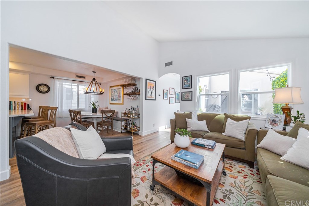 618 Iris Avenue, Unit B Corona del Mar, CA 92625 - Photo 2 of 53