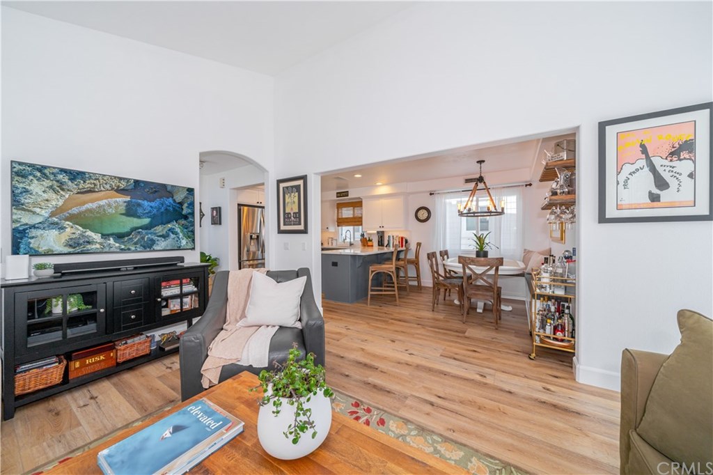 618 Iris Avenue, Unit B Corona del Mar, CA 92625 - Photo 11 of 53