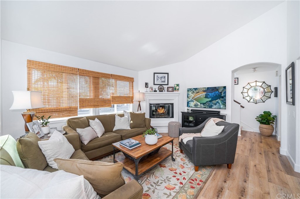 618 Iris Avenue, Unit B Corona del Mar, CA 92625 - Photo 12 of 53