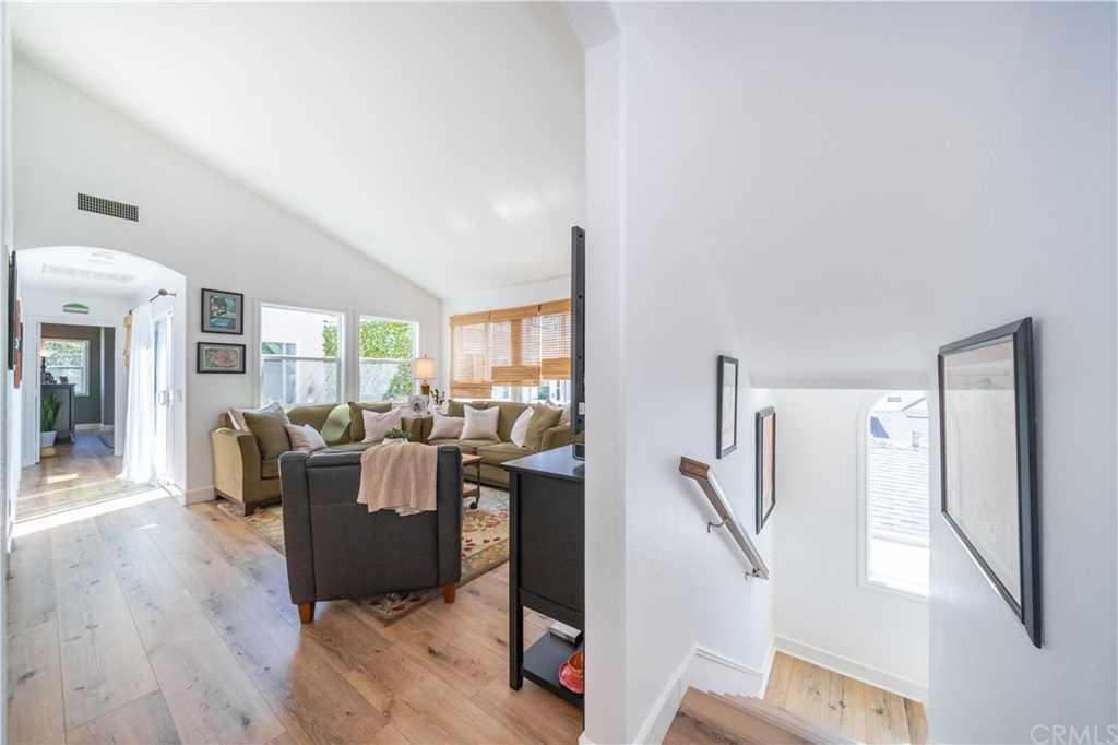 618 Iris Avenue, Unit B Corona del Mar, CA 92625 - Photo 14 of 53