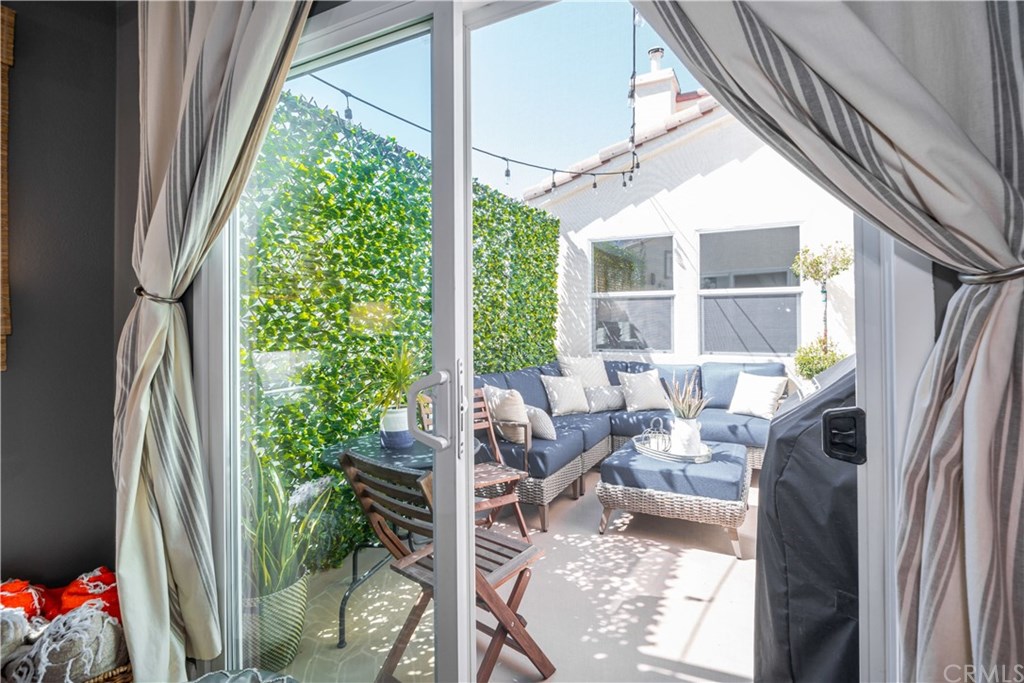 618 Iris Avenue, Unit B Corona del Mar, CA 92625 - Photo 21 of 53