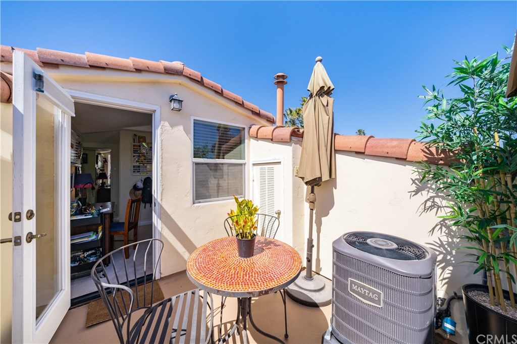 618 Iris Avenue, Unit B Corona del Mar, CA 92625 - Photo 38 of 53