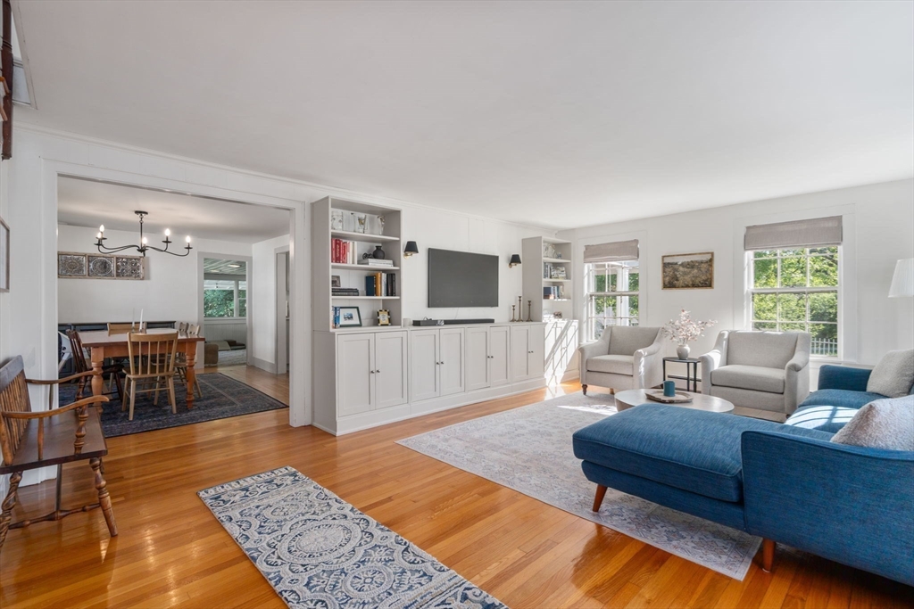 339 Boston Road Sutton, MA 01590 - Photo 7 of 30
