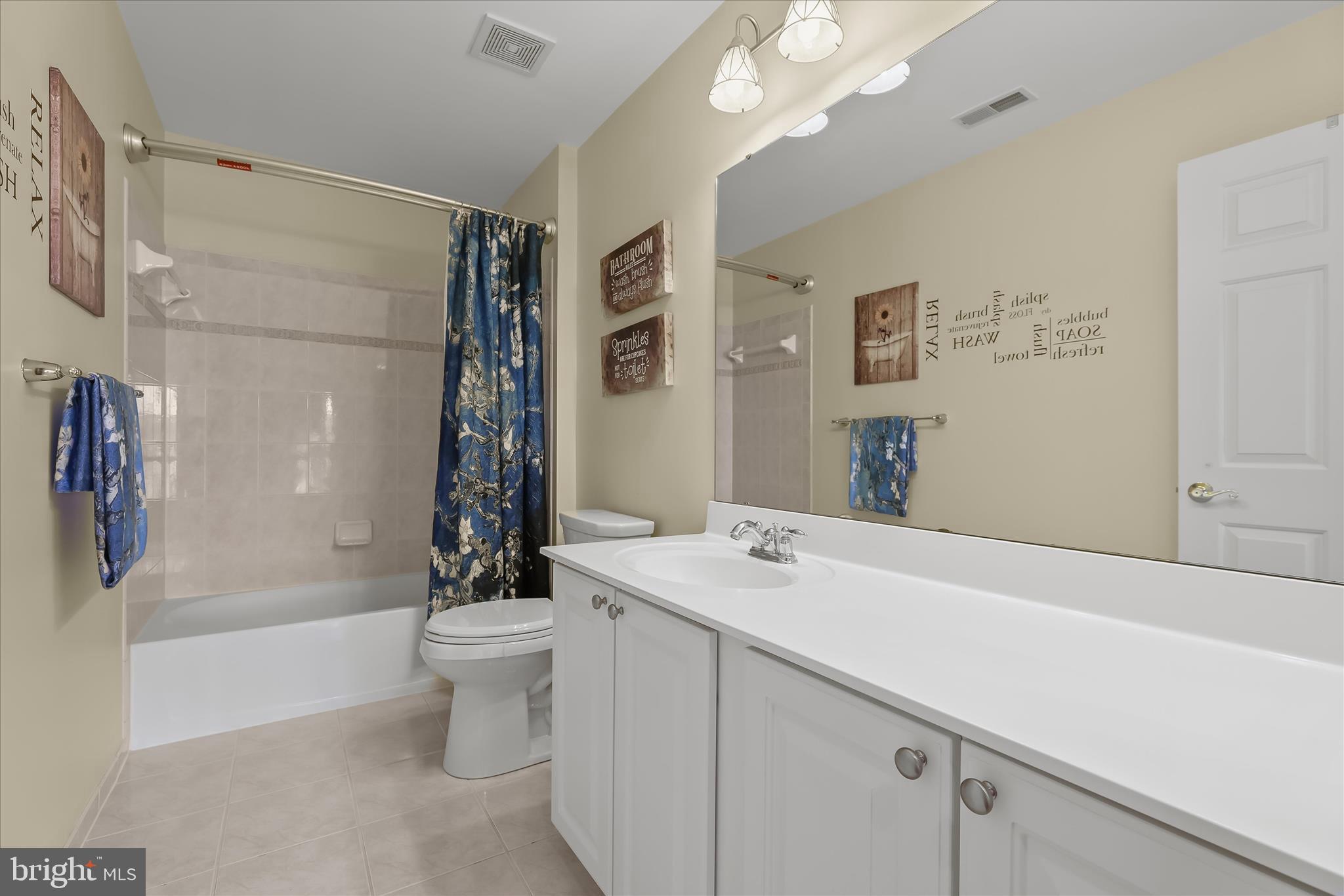 7 Cardiff Road Shrewsbury, PA 17361 - Photo 52 of 85 Second Full Bathroom