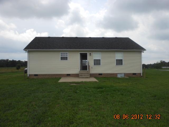 218 Old Martin Chapel Road Portland, TN 37148 - Photo 2 of 11 a view of a house with a yard